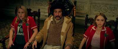 (maniacal laughing) - Yoga Hosers