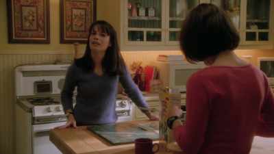Manipulate the witch's
mind-reading abilities - Charmed