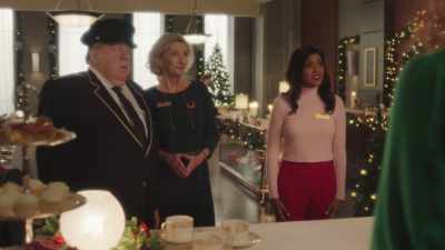 Manny, welcome aboard. - Christmas 9 to 5