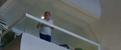 - Manon, all right? 
- Yes. - Ibiza