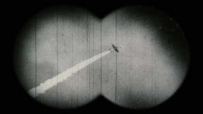 Mantell pursued the
object in a steep climb - Alien Chronicles: Top UFO Encounters