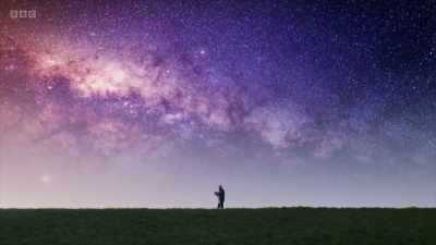 Many astronomers believed
that everything we could see - Secrets of Size: Atoms to Supergalaxies