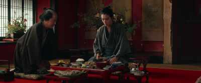 Many people are placing bets. - Samurai Marathon