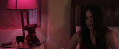 [Mara screams]
[demon growls] - Bring Her to Me