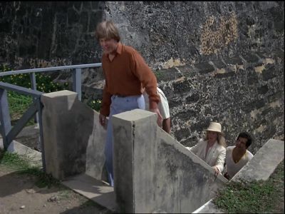 Marcia: I'm glad
you're along, Kong. - The Love Boat