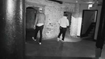 MARCUS: I'm feeling like
I'm walking into a horror movie. - Ghost Brothers: Lights Out