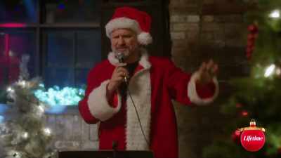 -[marcus] yeah!
-[cheering] - Under the Christmas Tree