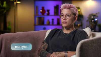 Margot: Caroline and I have this
real mental connection, - Love Trip: Paris