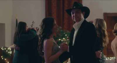 [Maria laughing]
[gentle music] - Christmas Cowboy