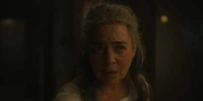 Maria.
Sí. - Tales of the Walking Dead