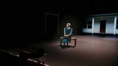 [María suspirando] - The Confession Musical
