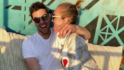 MARIA: These are people
who get people to trust them, - Fyre Fraud
