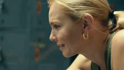 MARIANA: Ah, it looks like
a big needle that I wouldn't - Trafficked with Mariana van Zeller