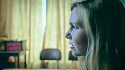MARIANA: He's wearing a mask
for two reasons: - Trafficked with Mariana van Zeller