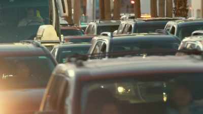 MARIANA: It's estimated that
up to four million Americans - Trafficked with Mariana van Zeller