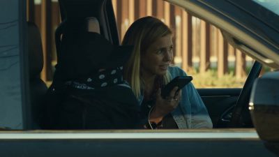 MARIANA: Oh, yeah, you speak English? - Trafficked with Mariana van Zeller