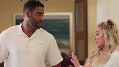 -Marie James.
-Lizard! - The Plus One