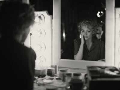 Marilyn Monroe,
a rising new Hollywood talent - Blonde