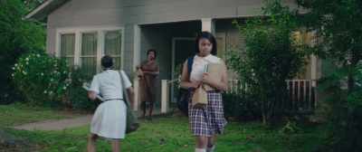 Marilynn! Girl,
you forgot your lunch. - The Best of Enemies