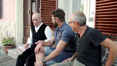 [Mario speaking Italian] - Down to Earth with Zac Efron