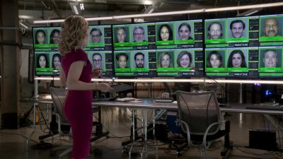 MARISSA:
Oh, my goodness. - Bull