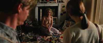 Marjorie, hello,
it's Florence. - On Chesil Beach