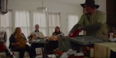 Mark, you are going to
get the fire extinguisher, - How to Ruin the Holidays