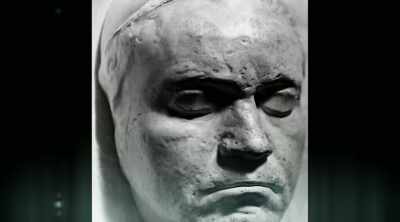 [Mark Benecke]
L'Inconnue de la Seine became - Strangest Things