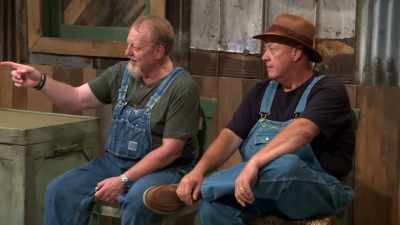 Markie, you've got 16 minutes. - Moonshiners: Master Distiller