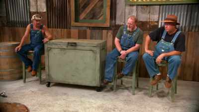 Mark's proof looks like
it's coming down there
a little bit. - Moonshiners: Master Distiller
