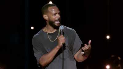 "Marlon Wayans caught
on boat in St. Bart's, - Marlon Wayans: You Know What It Is