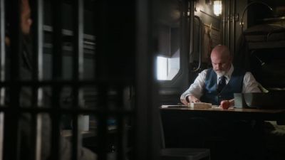 Married, right? - Snowpiercer