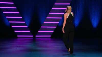 ♪ Marry you, marry you, marry you ♪ - Iliza Shlesinger: Unveiled