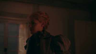 - [Martha] Oh, what happened?
- [sighs] - The Essex Serpent