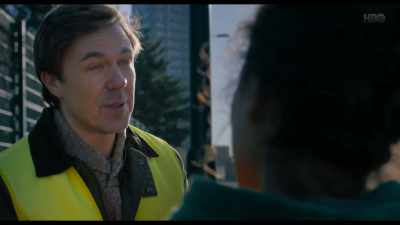 Martin Hartman, the construction
manager responsible here. Who are you? - Baghdad in My Shadow