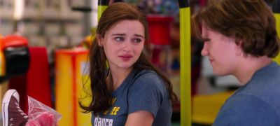 MARTIN:
Would you mind if l took a shower? - The Kissing Booth 2
