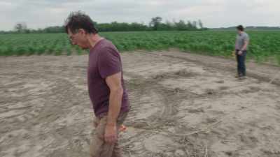 MARTY:
Before he gets to dig
that thing out, - Beyond Oak Island