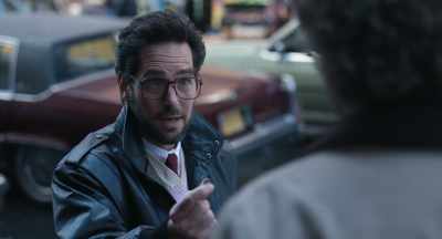Marty, yo estoy aquí. - The Shrink Next Door
