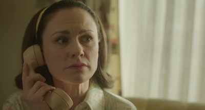 Mary Ann, don't hang up.
It's me. - A Friend of the Family