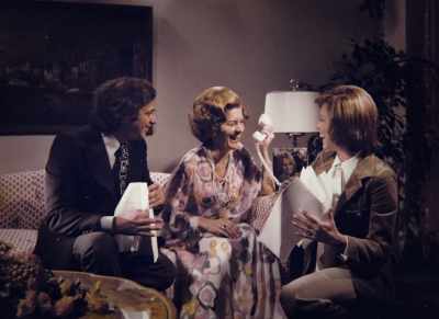 MARY: Liza Minnelli
had just been there - Being Mary Tyler Moore