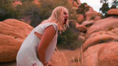(Mary pants)
(tense music continues) - Over The Red River