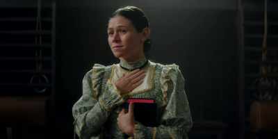 Mary went to the sepulchre. - Picnic at Hanging Rock