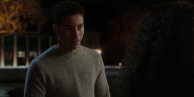 - Mason, I didn't know that.
- Of course you didn't know. - Vampire Academy