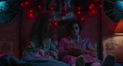 - [Mason] I vote
clueless. (chews) - Lisa Frankenstein