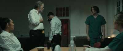 - Mason, we're gonna stay here. - Spithood
