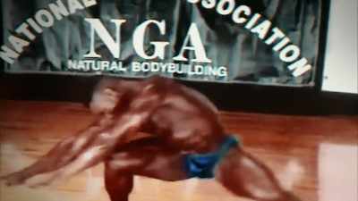 Masterful poser, poetic,
not just onstage but offstage. - Breaking Olympia: The Phil Heath Story