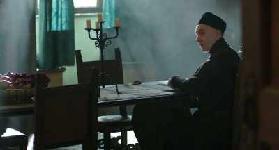 -Mastro Ugo? May I speak with you?
-Yes. - Medici: Masters of Florence
