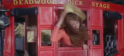 - Matt!
- Come on! Knock on that! - Circus World