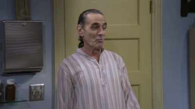 Matt told me you two were getting along,
but you're really getting along. - Fuller House