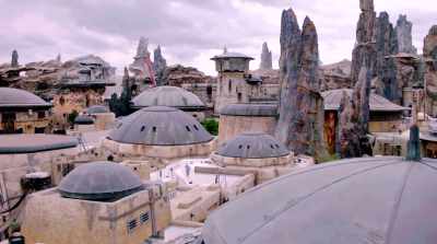 [Matt] We started with the kind of big,
conceptual, - Star Wars: Galaxy's Edge - Adventure Awaits